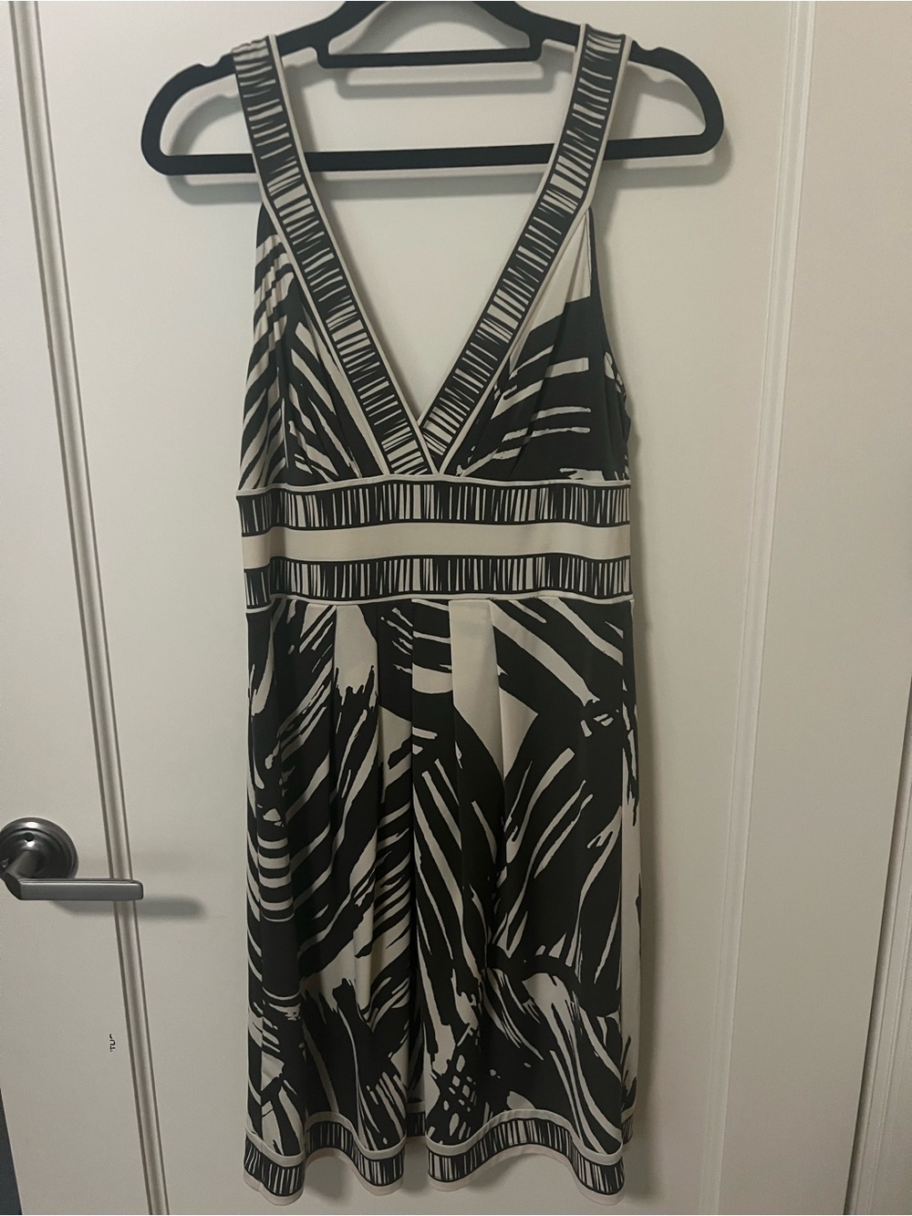 BCBGMaxAzria Charcoal Grey and Cream V-Neck Midi Dress